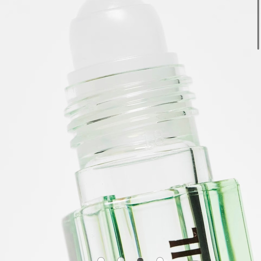 MAKEUP REVOLUTION CRYSTAL AURA LIP OIL AVENTURINE - Picture 3 of 6